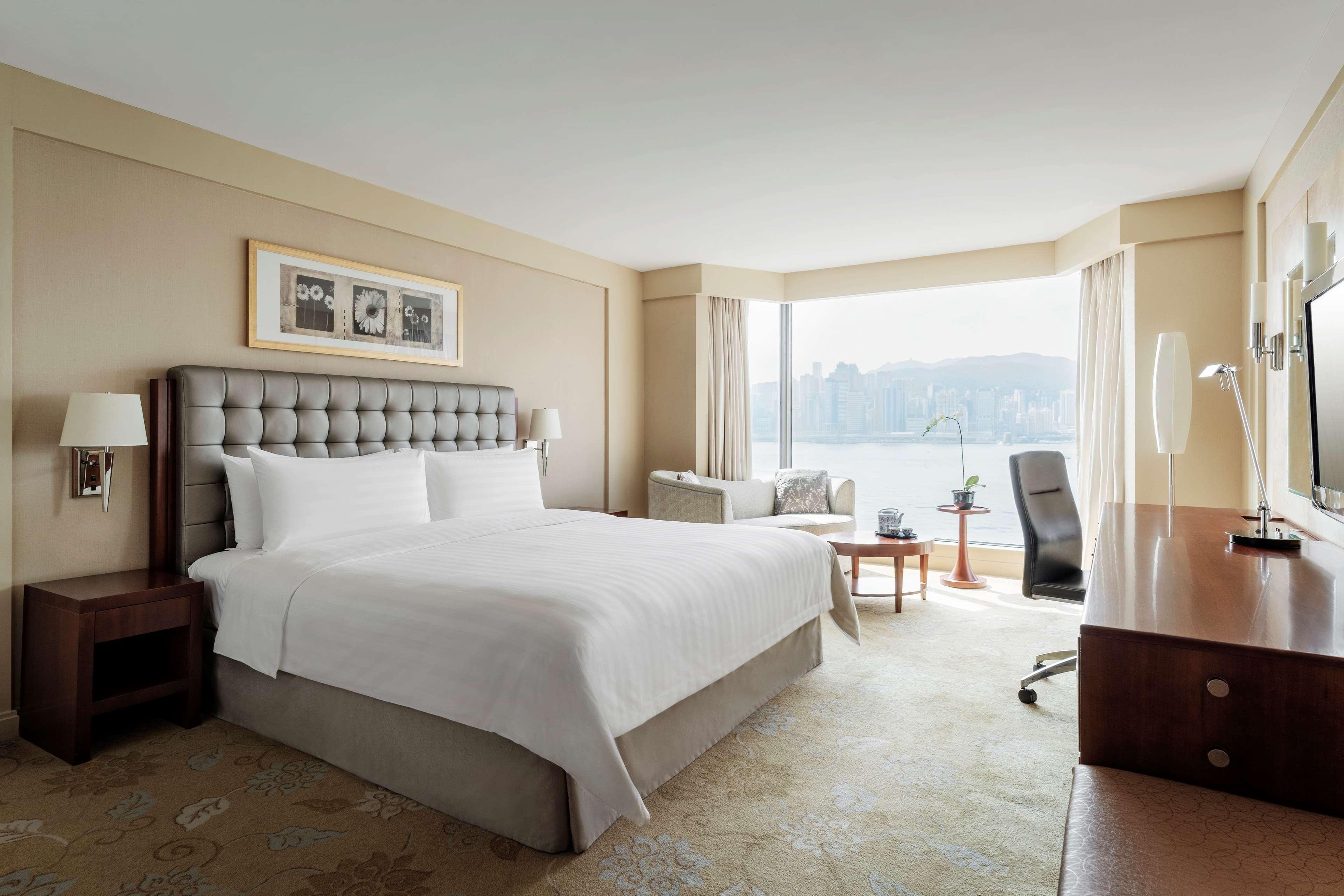 Kowloon Shangri-la, Khách sạn Hong Kong