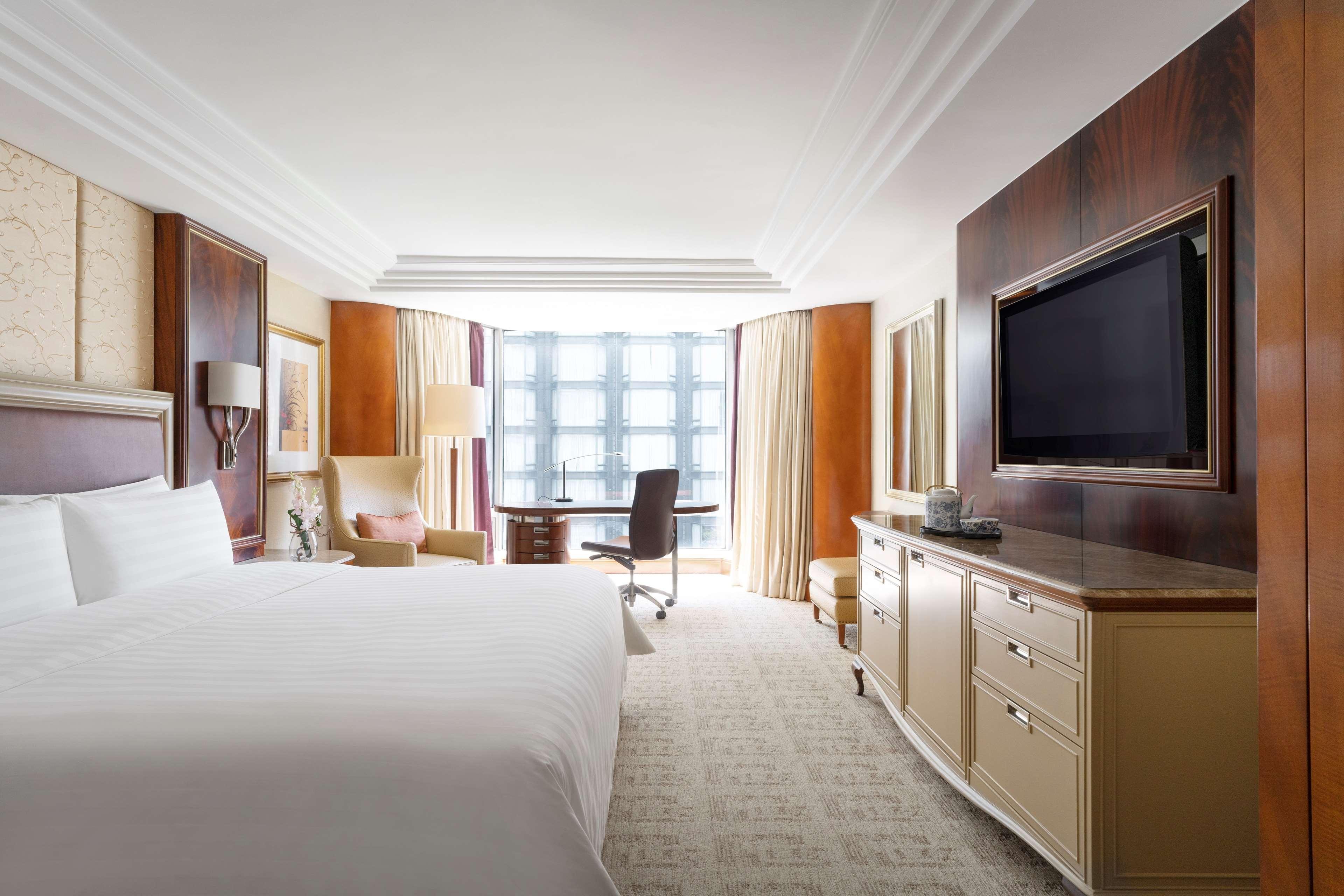 Kowloon Shangri-la, Khách sạn