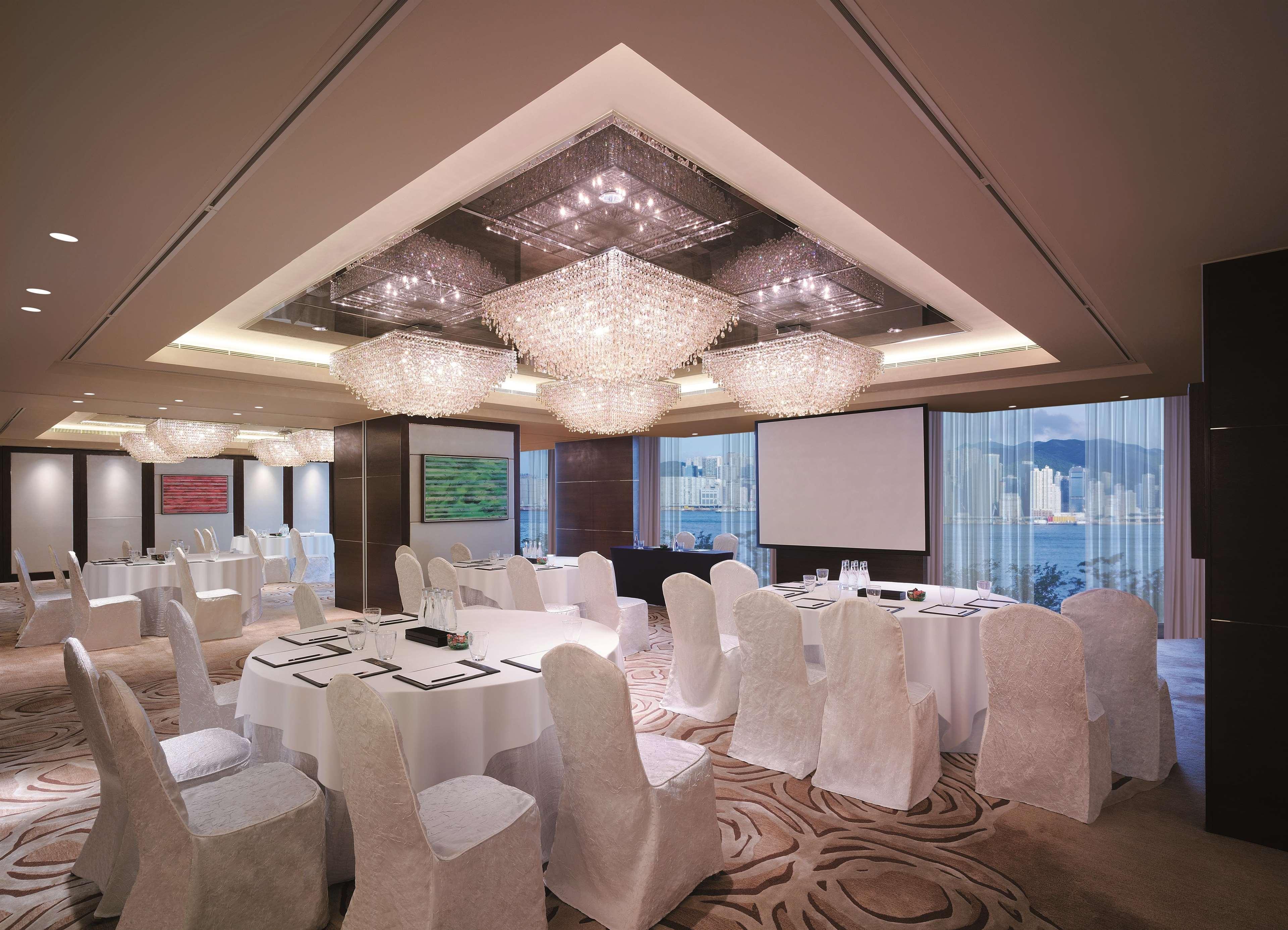 Khách sạn Kowloon Shangri-la, 5*
